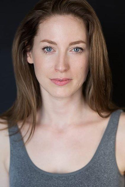 Elle Young - Actor Profile Photo