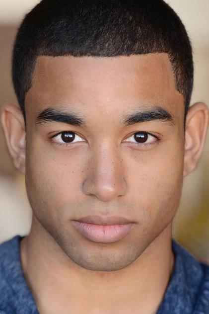 Tom Williamson - Actor Profile Photo