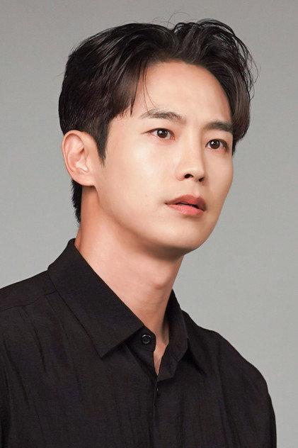Choi Woong - Actor Profile Photo