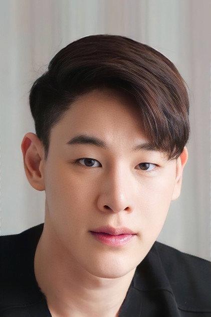 Korawit Boonsri - Actor Profile Photo