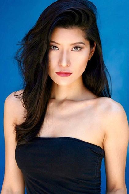 Hazuki Kato - Actor Profile Photo