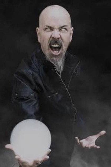 Robert Lowe - Actor Profile Photo