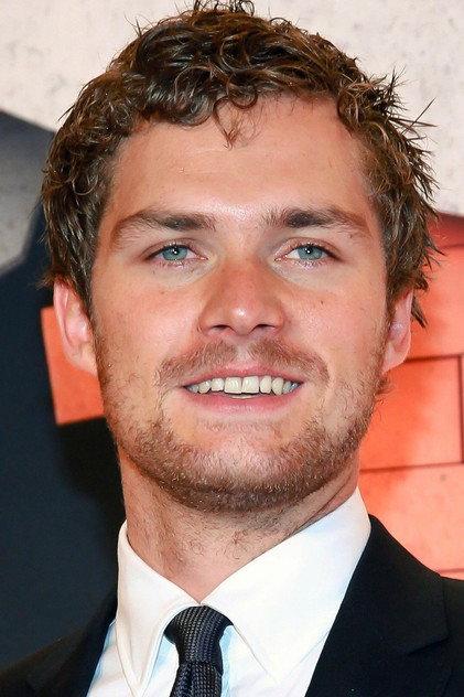 Finn Jones - Actor Profile Photo
