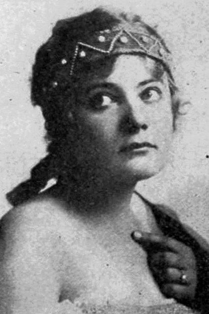 Florence Dagmar - Actor Profile Photo