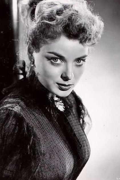 Mary Jo Tarola - Actor Profile Photo