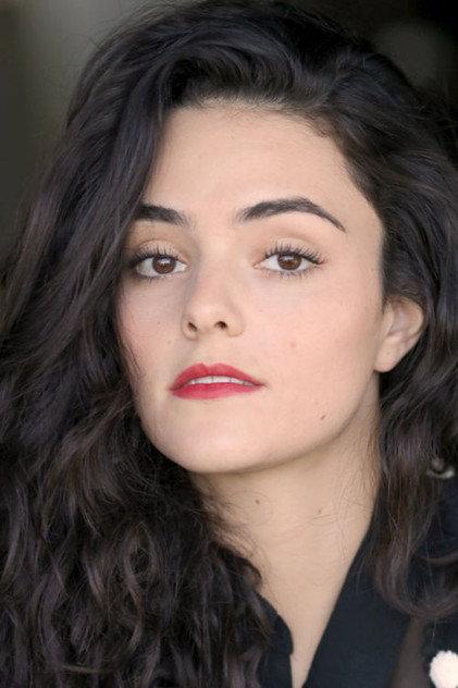 Alicia Dadoun - Actor Profile Photo
