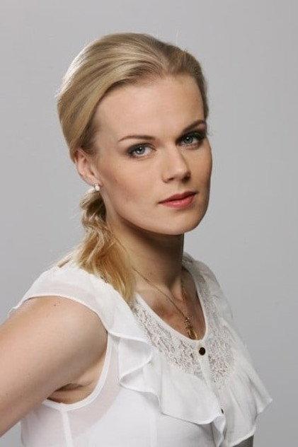 Helen Ora - Actor Profile Photo