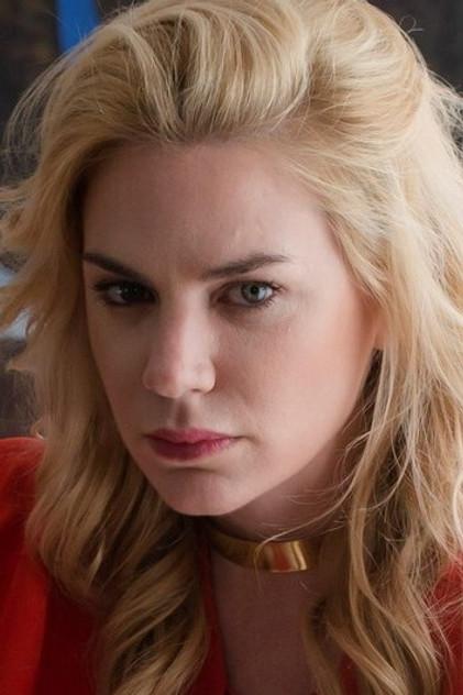 Esmeralda Mitre - Actor Profile Photo