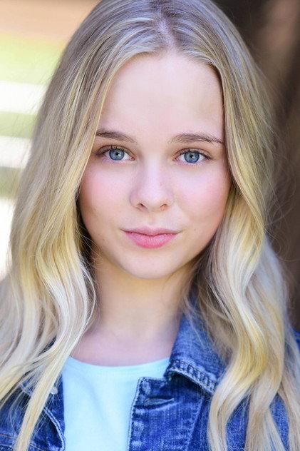 Averi White - Actor Profile Photo