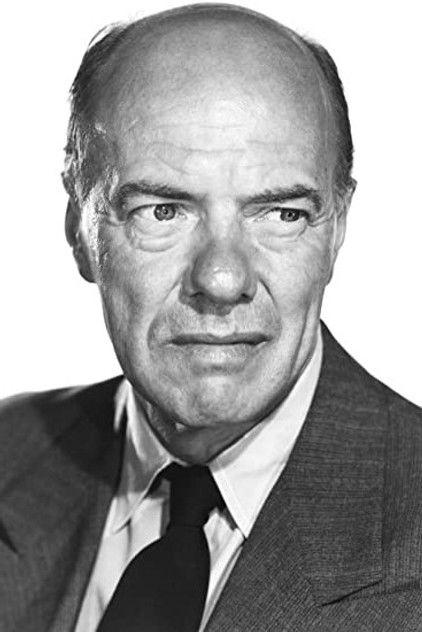 Russell Collins - Actor Profile Photo