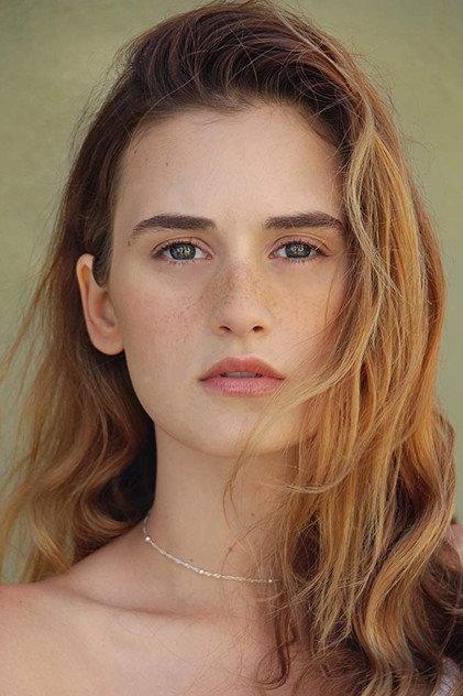 Ili Ray - Actor Profile Photo