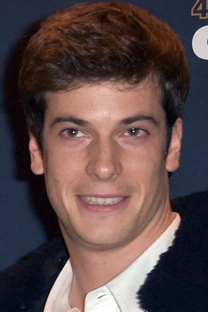 Léo Dussollier - Actor Profile Photo