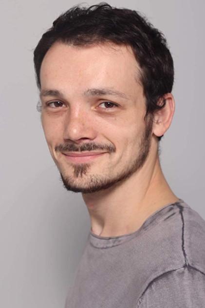 Laur Dragan - Actor Profile Photo