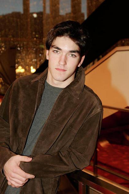 François Langlois-Vallières - Actor Profile Photo