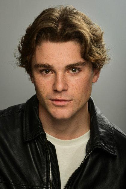 Peder Lindell - Actor Profile Photo