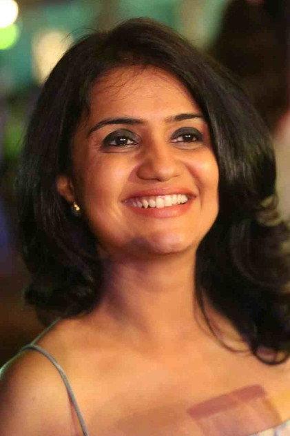 Amruta Subhash - Actor Profile Photo
