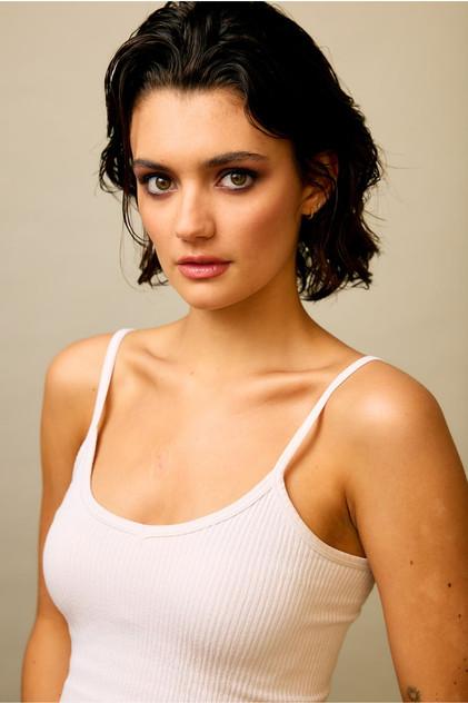 Eva Carlton - Actor Profile Photo