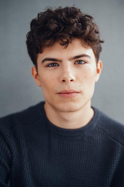 Simon Belz - Actor Profile Photo