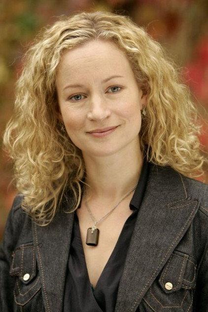 Lorraine Pilkington - Actor Profile Photo