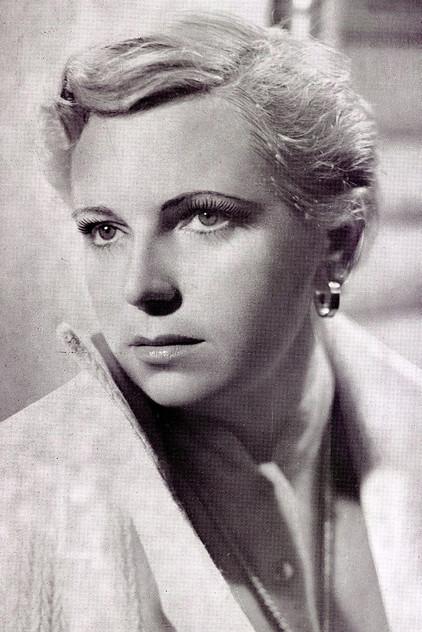 Eva Nova - Actor Profile Photo