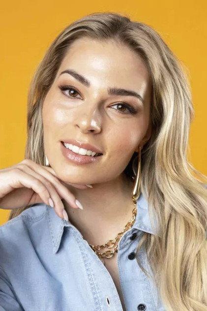 Essi Unkuri - Actor Profile Photo