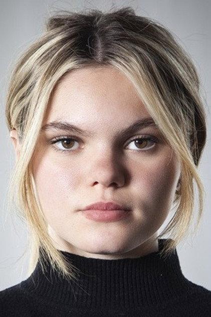 Sasha Gravat Harsch - Actor Profile Photo