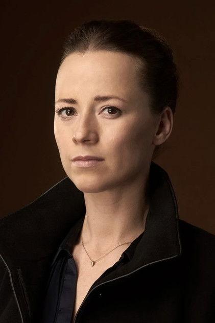 Karine Vanasse - Actor Profile Photo