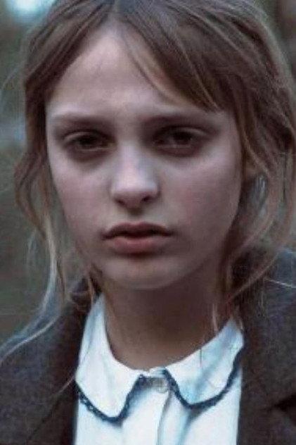 Adriana Bakker - Actor Profile Photo