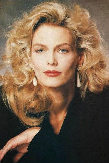 Nina Arvesen - Actor Profile Photo