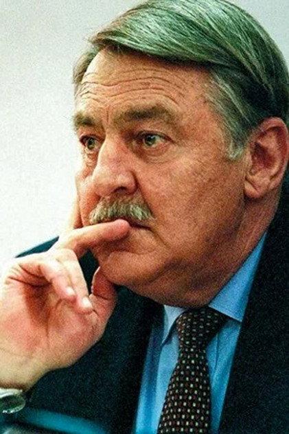 Pik Botha - Actor Profile Photo