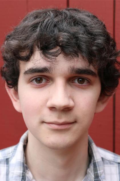 Zach Mills - Actor Profile Photo