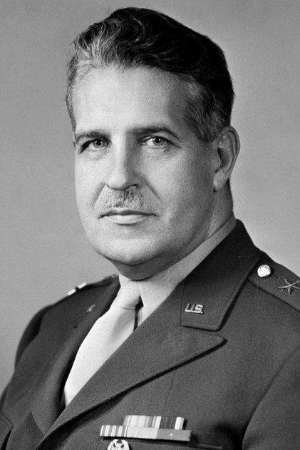 Leslie Groves - Actor Profile Photo