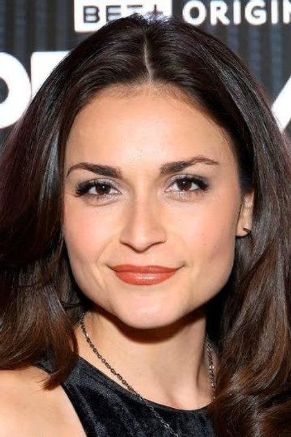 Kayla Raelle - Actor Profile Photo