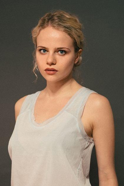 Lili Epply - Actor Profile Photo