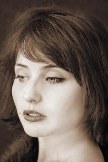 Patricia Mollet-Mercier - Actor Profile Photo