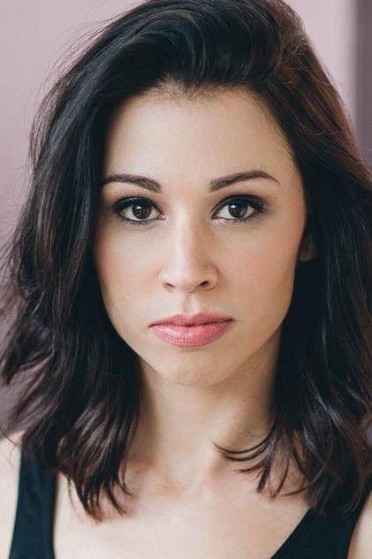 Julia Dyan-Porter - Actor Profile Photo
