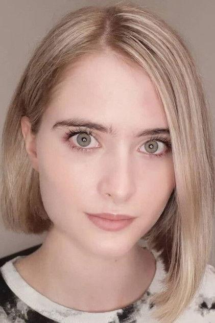 Nia Roam - Actor Profile Photo
