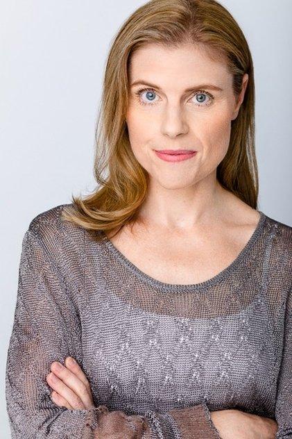 Kelly Lind - Actor Profile Photo