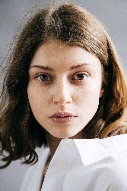Zhenya Evstigneeva - Actor Profile Photo