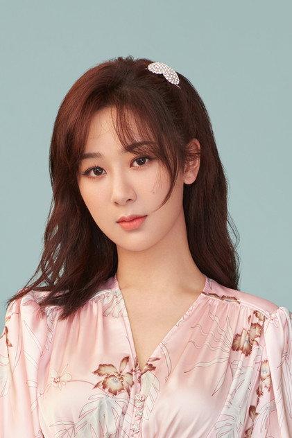 Yang Zi - Actor Profile Photo