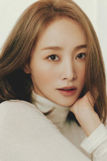 Nicole Jung - Actor Profile Photo
