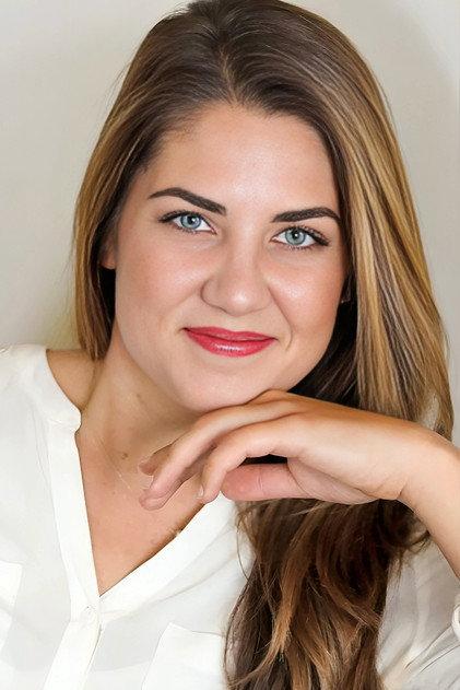 Sarah Schaub - Actor Profile Photo