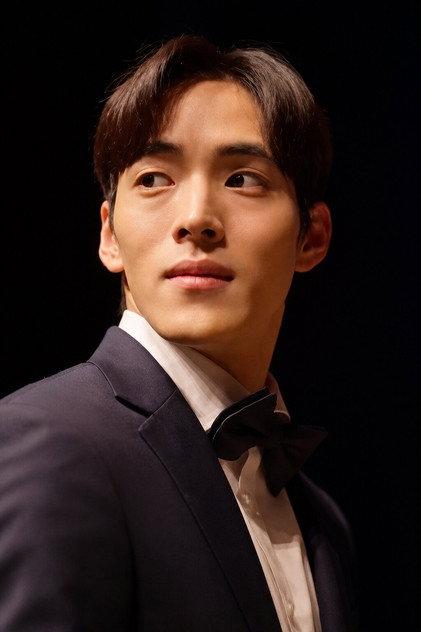 Lee Hyeon-ju - Actor Profile Photo