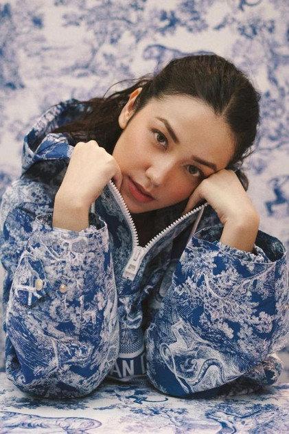 Velove Vexia - Actor Profile Photo
