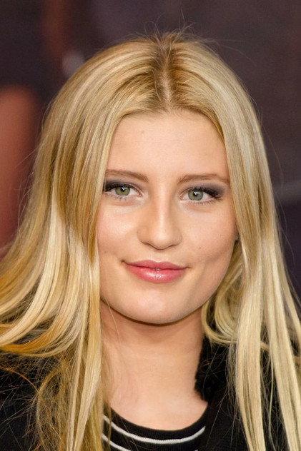 Luna Schweiger - Actor Profile Photo