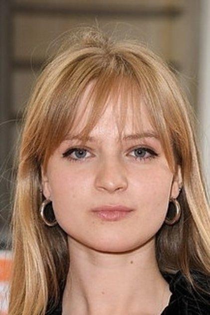 Nell Williams - Actor Profile Photo