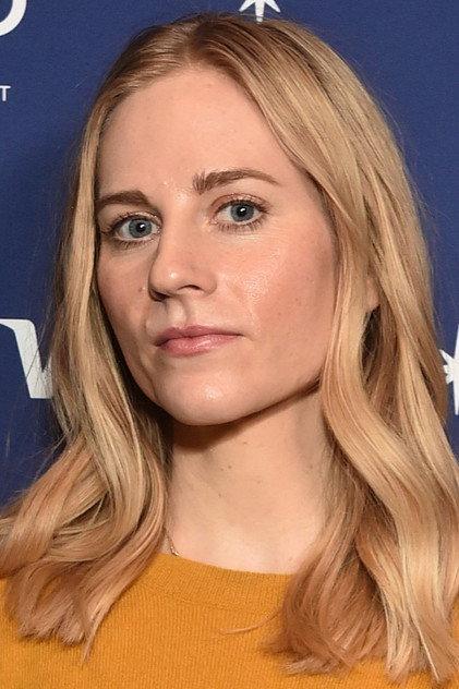 Carrie Hobson - Actor Profile Photo