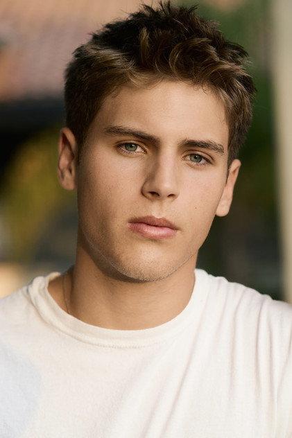 Crew Morrow - Actor Profile Photo