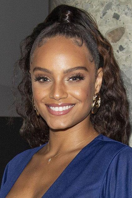 Alicia Aylies - Actor Profile Photo