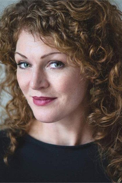 Carrie McLaughlin - Actor Profile Photo